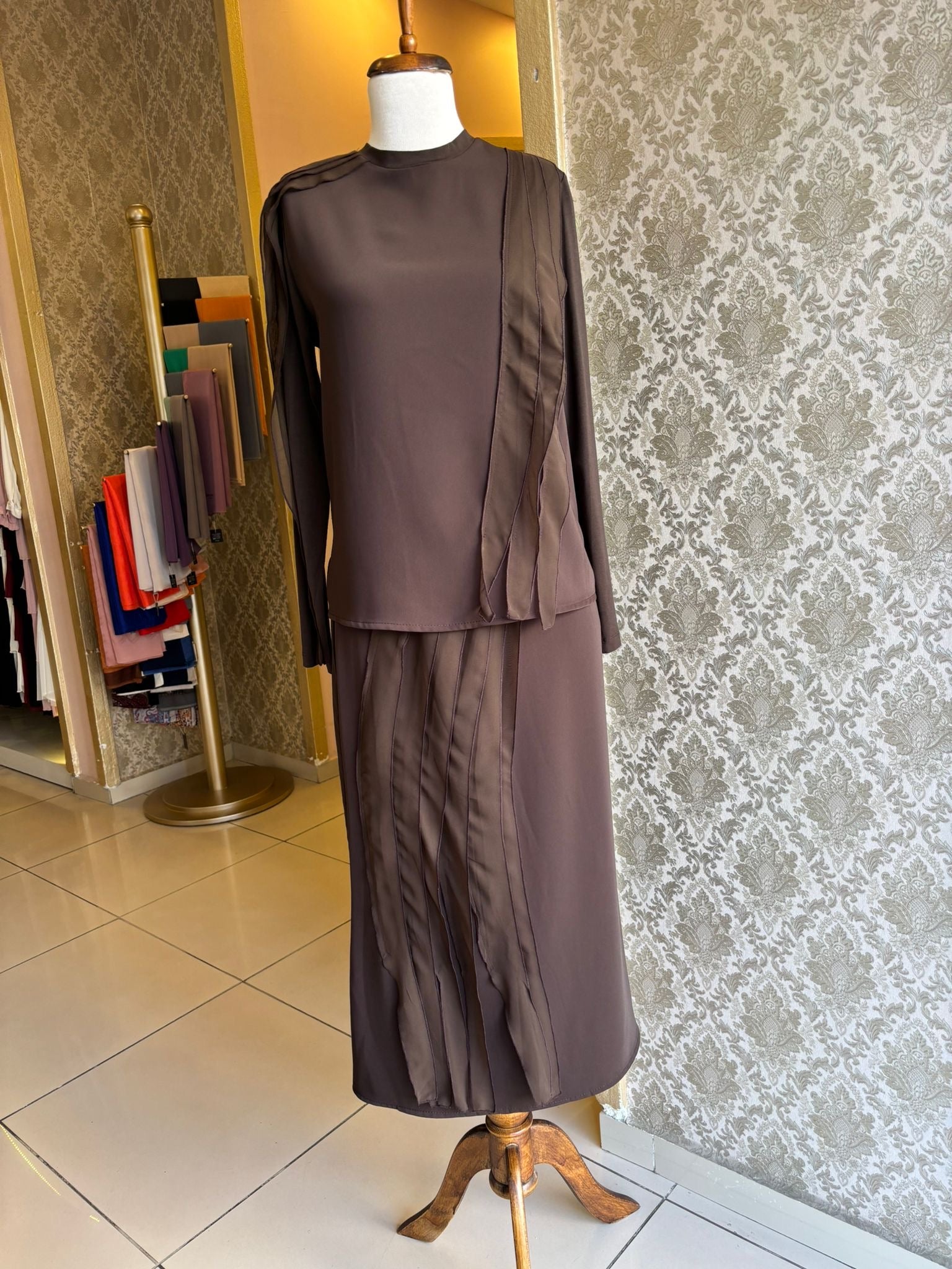 REDSHOW ETEKLİ TAKIM